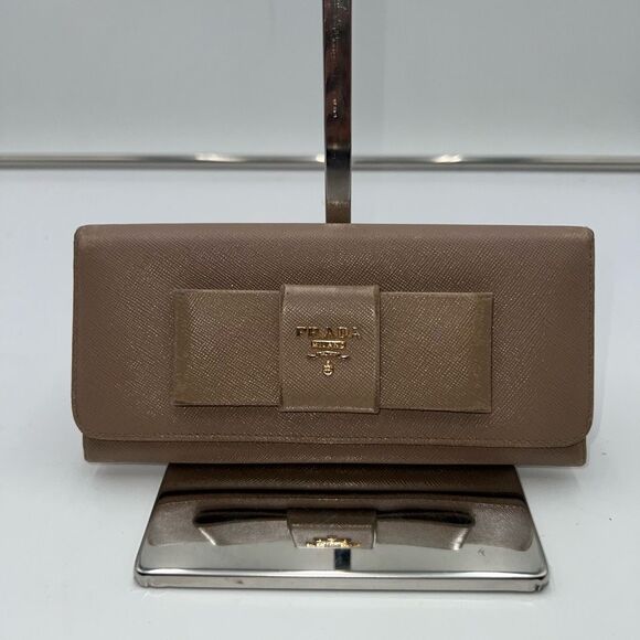 Prada Bow Wallet in Saffiano Leather - Picture 1 of 11